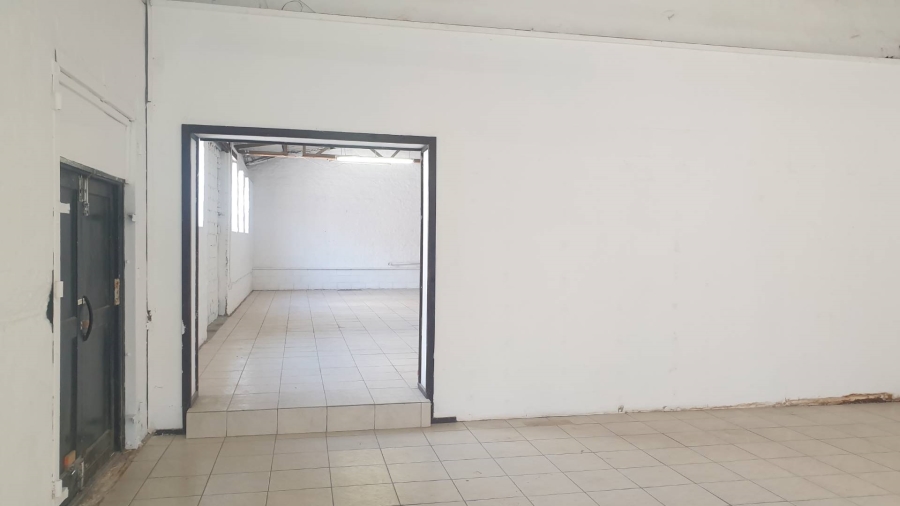To Let Commercial Property for Rent in Salt River Western Cape